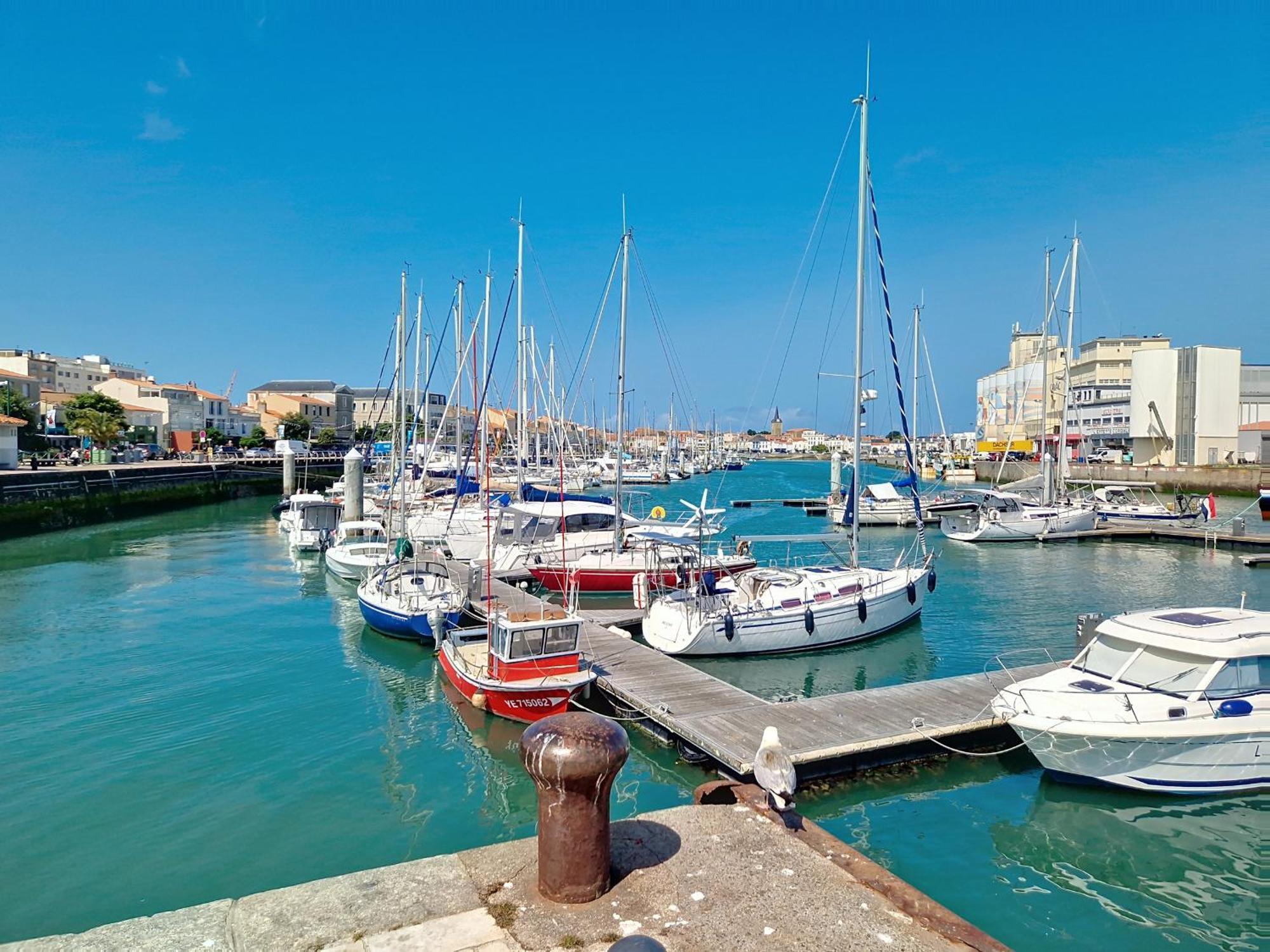 Appartement T3 Aux Sables-D'Olonne Avec Climatisation - Fr-1-331-76 *
